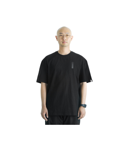 DUCKHWA MANSION(ダックファマンション)の「黒黒黒 黒米、ハングルTシャツ(Tシャツ/カットソー・メンズ・その他・L/XL)」の3枚目の写真