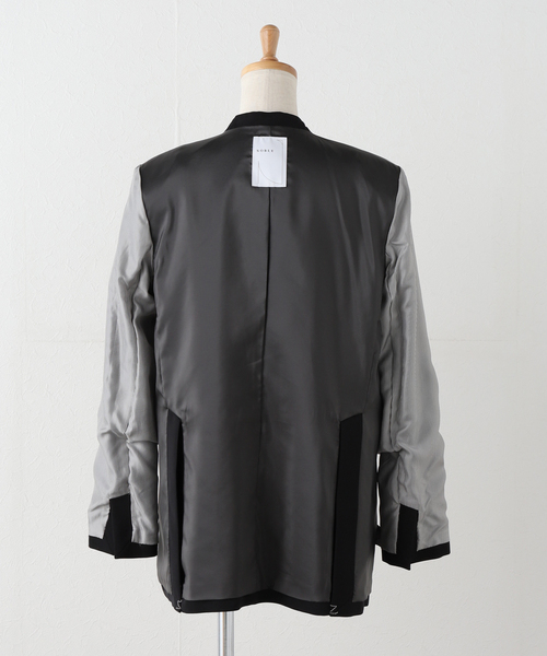 Noble(ノーブル)の「Vカラースキンジャケット(ノーカラージャケット・レディース・ブラック/ベージュ系その他・38/36)」の20枚目の写真