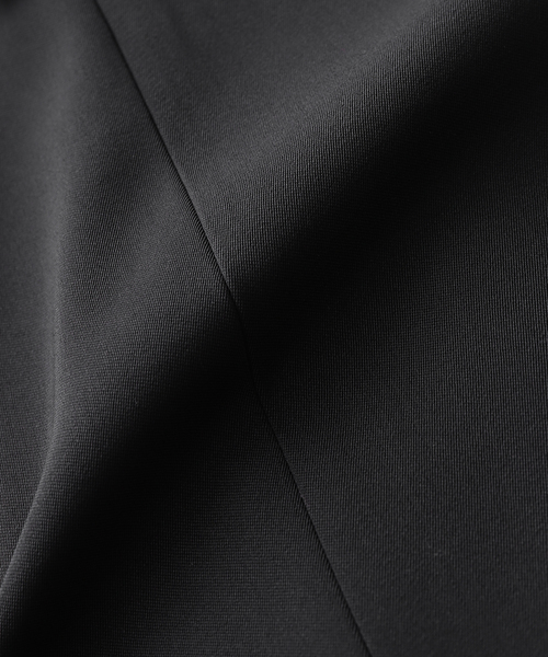 Noble(ノーブル)の「Vカラースキンジャケット(ノーカラージャケット・レディース・ブラック/ベージュ系その他・38/36)」の22枚目の写真