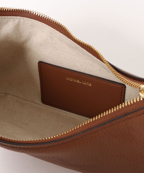 MICHAEL KORS(マイケルコース)の「NOLITA ペブルレザー チェーン ショルダー ミディアム(ショルダーバッグ・レディース・ブラウン系・FREE)」の7枚目の写真