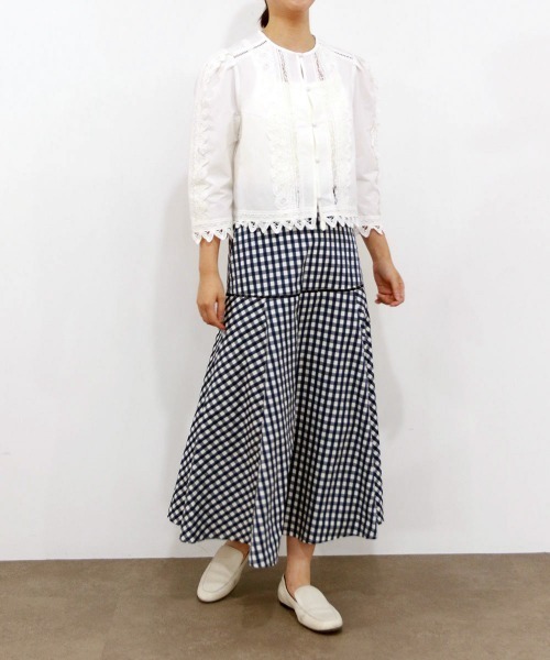 Marilyn Moon（マリリンムーン）の「gingham check embroidery skirt（スカート・レディース・ブラック×ブルー/ブラウン系その他/ホワイト×ネイビー・FREE）」の5枚目の写真