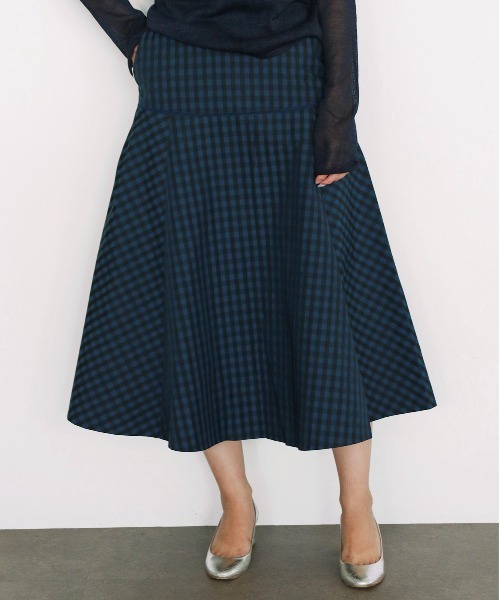 Marilyn Moon（マリリンムーン）の「gingham check embroidery skirt（スカート・レディース・ブラック×ブルー/ブラウン系その他/ホワイト×ネイビー・FREE）」の8枚目の写真