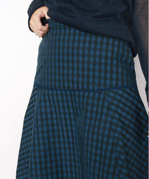 Marilyn Moon（マリリンムーン）の「gingham check embroidery skirt（スカート・レディース・ブラック×ブルー/ブラウン系その他/ホワイト×ネイビー・FREE）」の11枚目の写真