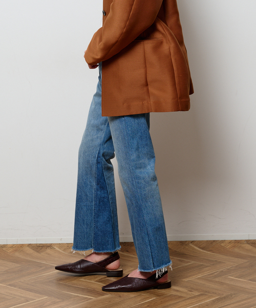 Bonum(ボナム)の「ストレートデニム 5ポケットパンツ(デニムパンツ・レディース・コバルトブルー/ネイビー/チャコールグレー・28/26/30/32)」の2枚目の写真