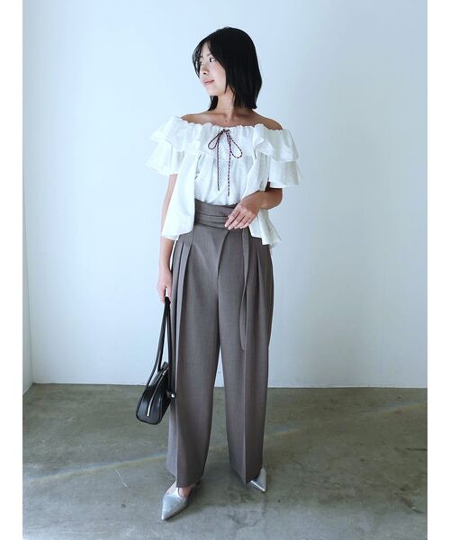 LAGUNAMOON（ラグナムーン）の「【FILA別注】フリルオフショルブラウス（シャツ/ブラウス・レディース・ライトブルー/ブラック/ホワイト・FREE）」の19枚目の写真