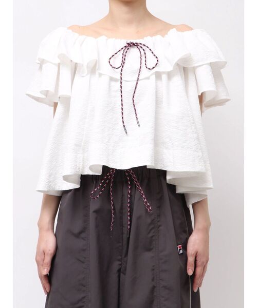LAGUNAMOON(ラグナムーン)の「【FILA別注】フリルオフショルブラウス 【夏服】(シャツ/ブラウス・レディース・ライトブルー/ブラック/ホワイト・FREE)」の15枚目の写真