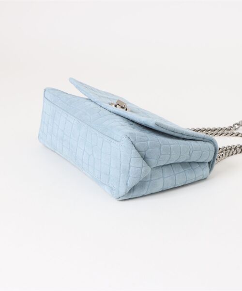 MARC JACOBS(マークジェイコブス)の「SUEDE CROC DUAL CHAIN SHOULDER BAG/ザ スエード クロコ デュアル コンバーチブル ショルダーバッグ(ショルダーバッグ・レディース・ピンク系その他/グリーン系その他・ONE SIZE)」の8枚目の写真