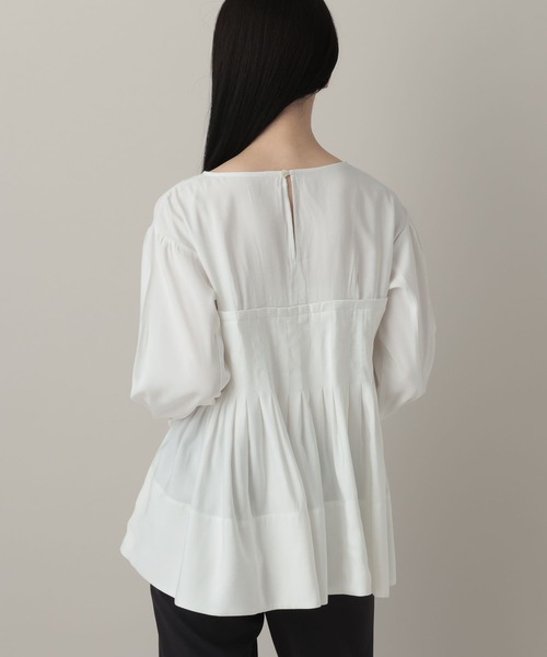 A part by（アパートバイ）の「メニータックブラウス（シャツ/ブラウス・レディース・アイボリー/ブラック/グリーン系その他2・FREE）」の5枚目の写真