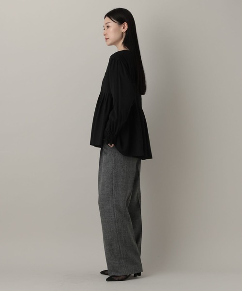 A part by（アパートバイ）の「メニータックブラウス（シャツ/ブラウス・レディース・アイボリー/ブラック/グリーン系その他2・FREE）」の7枚目の写真