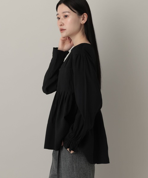 A part by（アパートバイ）の「メニータックブラウス（シャツ/ブラウス・レディース・アイボリー/ブラック/グリーン系その他2・FREE）」の11枚目の写真