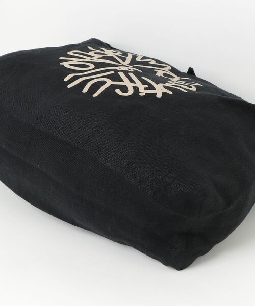 my beautiful landlet(マイビューティフルランドレット)の「【my beautiful landlet】SEMI WET LINEN TOTE BAG(トートバッグ・メンズ・ベージュ/ブラック/マルチ・FREE)」の5枚目の写真