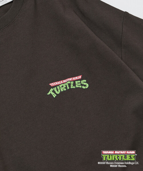 FREAK'S STORE（フリークスストア）の「限定展開 Teenage Mutant Ninja Turtles/ミュータント・タートルズ 別注 ビッグシルエットバックプリント Tシャツ（Tシャツ/カットソー・メンズ・ブラウン/ホワイト/アッシュグレー/スミクロ・LARGE/MEDIUM/SMALL）」の6枚目の写真