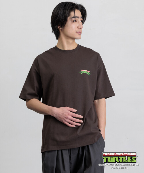 FREAK'S STORE（フリークスストア）の「限定展開 Teenage Mutant Ninja Turtles/ミュータント・タートルズ 別注 ビッグシルエットバックプリント Tシャツ（Tシャツ/カットソー・メンズ・ブラウン/ホワイト/アッシュグレー/スミクロ・LARGE/MEDIUM/SMALL）」の7枚目の写真