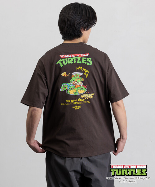FREAK'S STORE（フリークスストア）の「限定展開 Teenage Mutant Ninja Turtles/ミュータント・タートルズ 別注 ビッグシルエットバックプリント Tシャツ（Tシャツ/カットソー・メンズ・ブラウン/ホワイト/アッシュグレー/スミクロ・LARGE/MEDIUM/SMALL）」の8枚目の写真