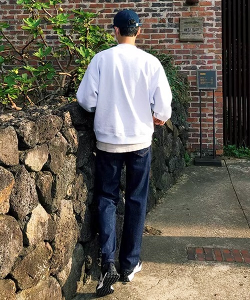 NOWLE（ノウル）の「【NOWLE】NYC ピースロゴ カレッジグラフィック クルーネック スウェット / トレーナー（スウェット・メンズ・アッシュグレー/ダークネイビー・SMALL/MEDIUM/LARGE/X-LARGE）」の14枚目の写真