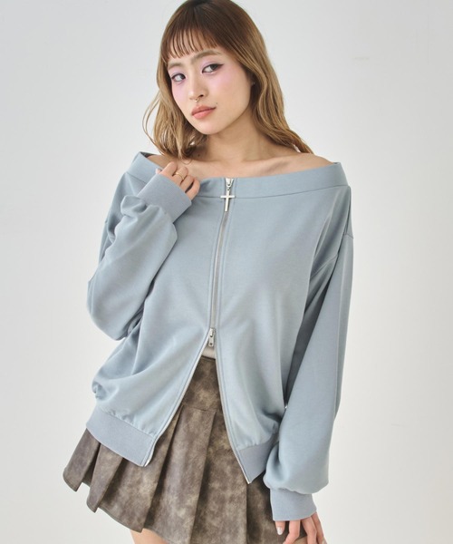 ANAP(アナップ)の「裏毛 クロスチャーム Wジップ スウェット オフショル パーカー(パーカー・レディース・グレー/ブラック/ライトブルー・F)」の14枚目の写真