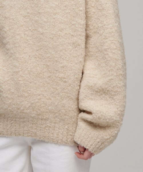 MUSINSA STANDARD WOMAN（ムシンサスタンダードウーマン）の「ウィメンズブークルリラックスクルーネックニット[クリームベージュ]（ニット/セーター・レディース・その他・MEDIUM/SMALL）」の6枚目の写真