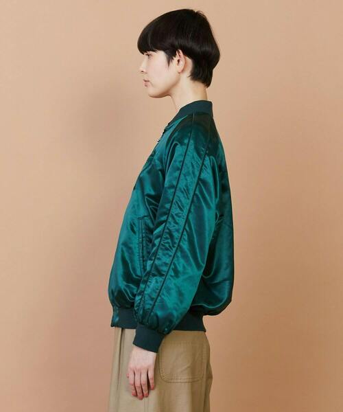 FRAPBOIS（フラボア）の「シャイニー ブルゾン（ブルゾン・レディース・ブラック/グリーン・1/2）」の3枚目の写真