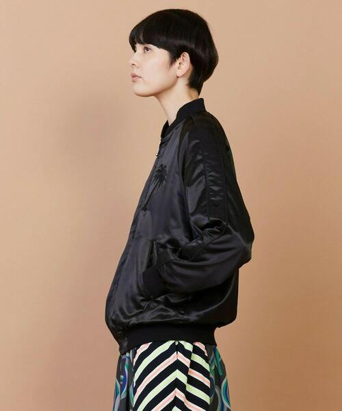 FRAPBOIS（フラボア）の「シャイニー ブルゾン（ブルゾン・レディース・ブラック/グリーン・1/2）」の17枚目の写真