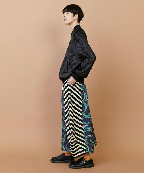 FRAPBOIS（フラボア）の「シャイニー ブルゾン（ブルゾン・レディース・ブラック/グリーン・1/2）」の22枚目の写真