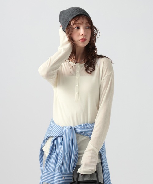 BAYFLOW（ベイフロー）の「[トレンドアイテム]シアーリブヘンリープルオーバー（Tシャツ/カットソー・レディース・チャコール/ヘザーグレー/オフホワイト・FREE）」の2枚目の写真