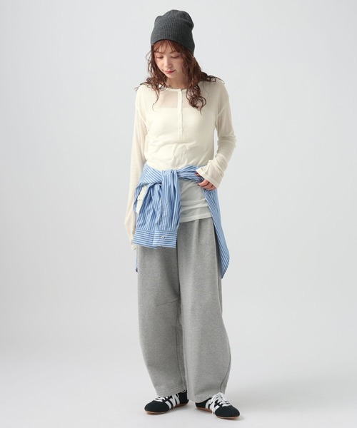 BAYFLOW（ベイフロー）の「[トレンドアイテム]シアーリブヘンリープルオーバー（Tシャツ/カットソー・レディース・チャコール/ヘザーグレー/オフホワイト・FREE）」の4枚目の写真