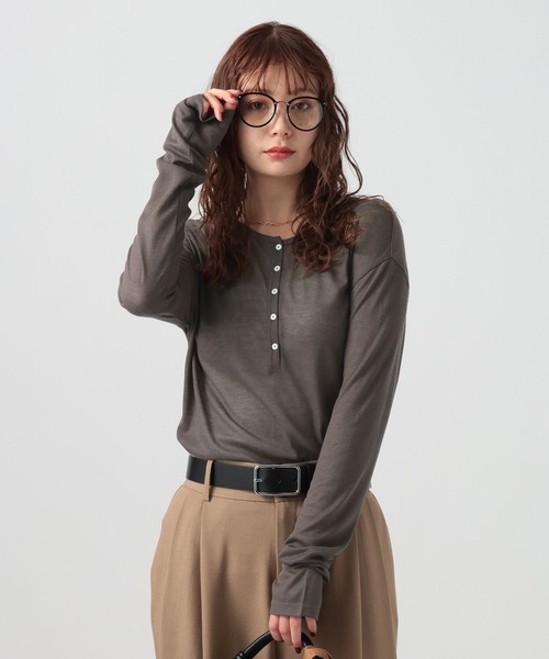 BAYFLOW（ベイフロー）の「[トレンドアイテム]シアーリブヘンリープルオーバー（Tシャツ/カットソー・レディース・チャコール/ヘザーグレー/オフホワイト・FREE）」の18枚目の写真