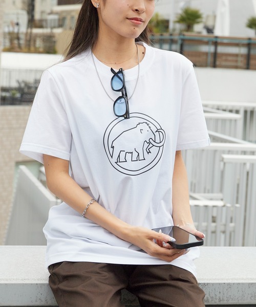 Mammut（マムート）の「MAMMUT/マムート ロゴプリント クルーネックTシャツ 2026年春夏（Tシャツ/カットソー・メンズ・ホワイト系その他2/ブラック系その他3/ブラック系その他2/ホワイト系その他3/ホワイト系その他/ブラック系その他・M/L/XL）」の8枚目の写真