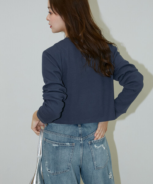 PUBLUX(パブリュクス)の「PUBLUX/パブリュクス ライト ワッフル ヘンリーネック ロンT 限定展開(Tシャツ/カットソー・レディース・ライトグレー/ホワイト/チャコールグレー/ネイビー・フリ-)」の6枚目の写真