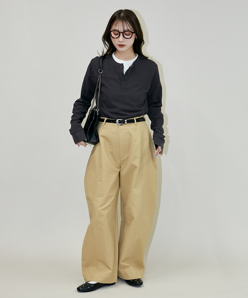 PUBLUX(パブリュクス)の「PUBLUX/パブリュクス ライト ワッフル ヘンリーネック ロンT 限定展開(Tシャツ/カットソー・レディース・ライトグレー/ホワイト/チャコールグレー/ネイビー・フリ-)」の22枚目の写真