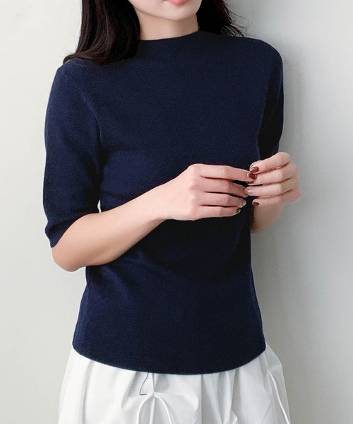 LOWO(ロワ)の「ウール混でなめらか モックネック ニットトップス 半袖 春ニット(ニット/セーター・レディース・ベージュ/ブラック/アイボリー/チャコールグレー/ネイビー・FREE)」の20枚目の写真