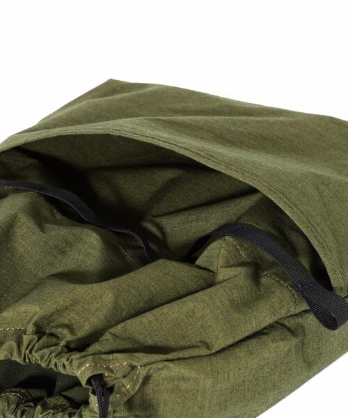 MHL.（エムエイチエル）の「STANDARD SUPPLY FOR MHL.（ショルダーバッグ・レディース・ブラック/カーキ・FREE）」の19枚目の写真