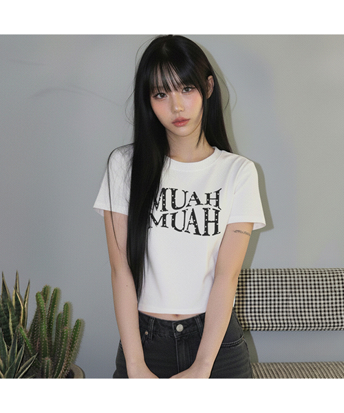 muahmuah（ムーアムーア）の「ハートポイントクロップ半袖Tシャツ[4色]（Tシャツ/カットソー・レディース・ブラック/アイボリー/ネイビー/アイボリー系・FREE）」の2枚目の写真
