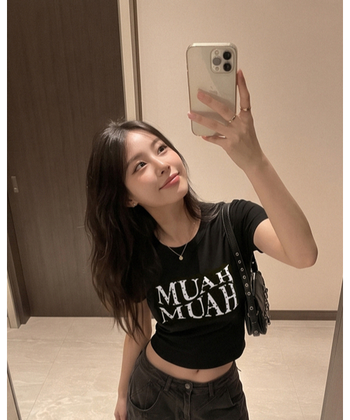 muahmuah（ムーアムーア）の「ハートポイントクロップ半袖Tシャツ[4色]（Tシャツ/カットソー・レディース・ブラック/アイボリー/ネイビー/アイボリー系・FREE）」の7枚目の写真