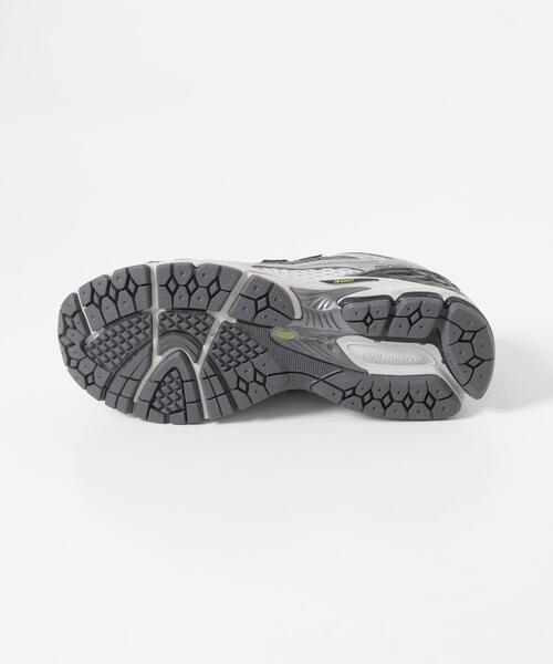 NEW BALANCE(ニューバランス)の「NEW BALANCE 1906R(スニーカー・レディース・シルバー系その他・24/24.5/25/23/23.5)」の10枚目の写真