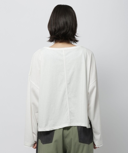 niko and...（ニコアンド）の「シアースラブワイドTシャツ（Tシャツ/カットソー・レディース・ホワイト/オフホワイト/ブラック・LARGE/MEDIUM）」の14枚目の写真