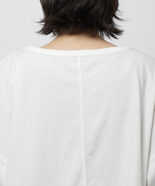 niko and...（ニコアンド）の「シアースラブワイドTシャツ（Tシャツ/カットソー・レディース・ホワイト/オフホワイト/ブラック・LARGE/MEDIUM）」の16枚目の写真