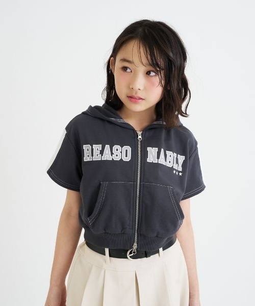 PINK-latte（ピンクラテ）の「ダブルZIPミニウラケ半袖パーカー（パーカー・キッズ・チャコール/オフホワイト・140cm/130cm/120cm/160cm/150cm）」の2枚目の写真