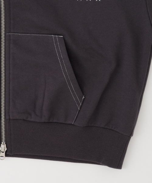 PINK-latte（ピンクラテ）の「ダブルZIPミニウラケ半袖パーカー（パーカー・キッズ・チャコール/オフホワイト・140cm/130cm/120cm/160cm/150cm）」の6枚目の写真