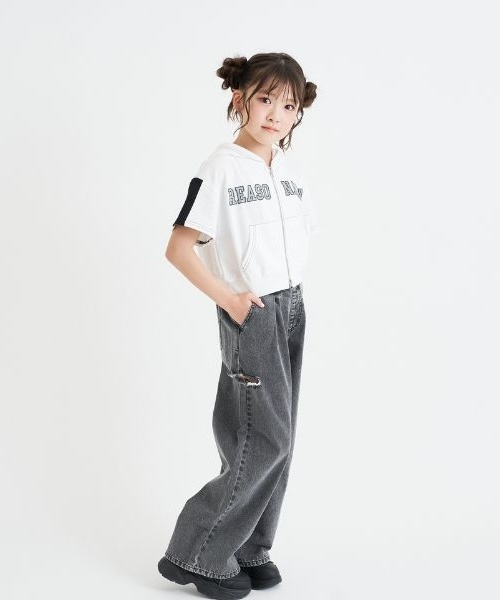 PINK-latte（ピンクラテ）の「ダブルZIPミニウラケ半袖パーカー（パーカー・キッズ・チャコール/オフホワイト・140cm/130cm/120cm/160cm/150cm）」の14枚目の写真