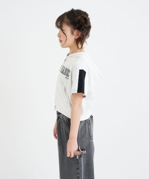 PINK-latte（ピンクラテ）の「ダブルZIPミニウラケ半袖パーカー（パーカー・キッズ・チャコール/オフホワイト・140cm/130cm/120cm/160cm/150cm）」の20枚目の写真