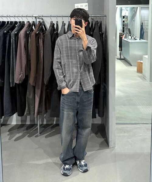 INSILENCE（インサイロンス）の「デミジドシアチェックシャツ グレー（シャツ/ブラウス・レディース・その他・SMALL/MEDIUM//LARGE）」の4枚目の写真