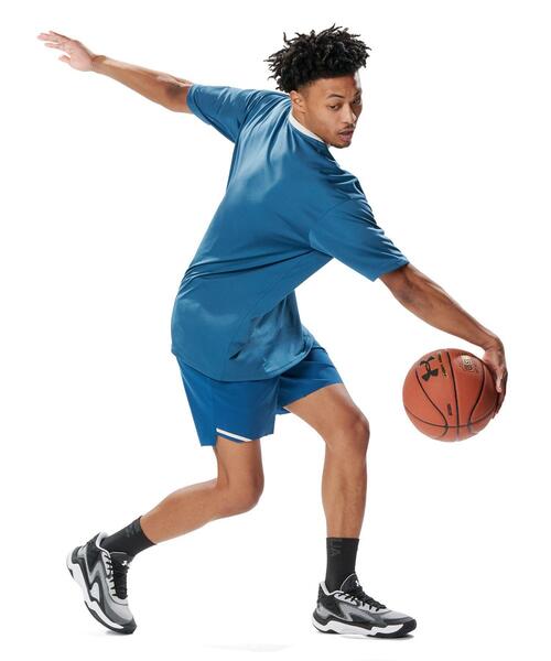 UNDER ARMOUR(アンダーアーマー)の「UAテック ストリートクエスト ショートスリーブ Tシャツ(バスケットボール/メンズ)(Tシャツ/カットソー・メンズ・ブルー系・3XL/S/L/M/2XL/XL)」の2枚目の写真