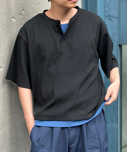 MandO（エムオー）（エムオー）の「レイヤードライクショートヘンリーTシャツ（Tシャツ/カットソー・メンズ・ネイビー/オフホワイト/ブラック・LARGE/MEDIUM）」の9枚目の写真