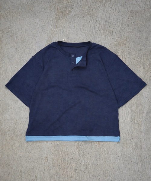 MandO（エムオー）（エムオー）の「レイヤードライクショートヘンリーTシャツ（Tシャツ/カットソー・メンズ・ネイビー/オフホワイト/ブラック・LARGE/MEDIUM）」の19枚目の写真