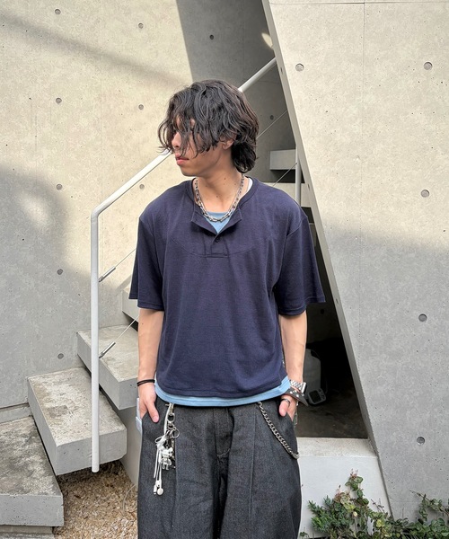 MandO（エムオー）（エムオー）の「レイヤードライクショートヘンリーTシャツ（Tシャツ/カットソー・メンズ・ネイビー/オフホワイト/ブラック・LARGE/MEDIUM）」の22枚目の写真