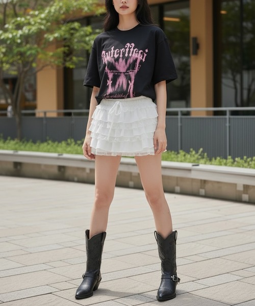 Mela(メラ)の「オーバーサイズグラフィックTシャツ(Tシャツ/カットソー・レディース・ホワイト/ブラック・M/L)」の13枚目の写真