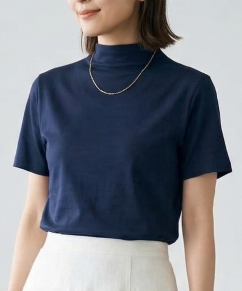 Belta attrice(ベルタアトリーチェ)の「【汗冷え防止 】強撚コットン100 モックネック 半袖 フライスTシャツ / 薄手 インナー カットソー(Tシャツ/カットソー・レディース・イエロー/ラベンダー/ピンク/ダークネイビー/ホワイト/オレンジ/ミント/ライトピンク/ライトブルー・FREE/M~L/フリー)」の4枚目の写真
