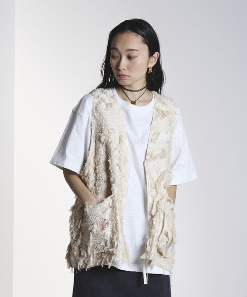 ROSE BUD(ローズバッド)の「(CREOLME)FRINGE JACQUARD VEST(ベスト・レディース・ベージュ/ブラック・ONE SIZE)」の6枚目の写真