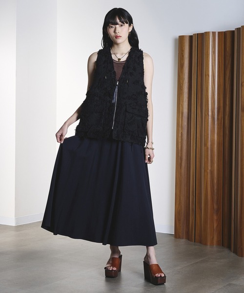 ROSE BUD(ローズバッド)の「(CREOLME)FRINGE JACQUARD VEST(ベスト・レディース・ベージュ/ブラック・ONE SIZE)」の15枚目の写真